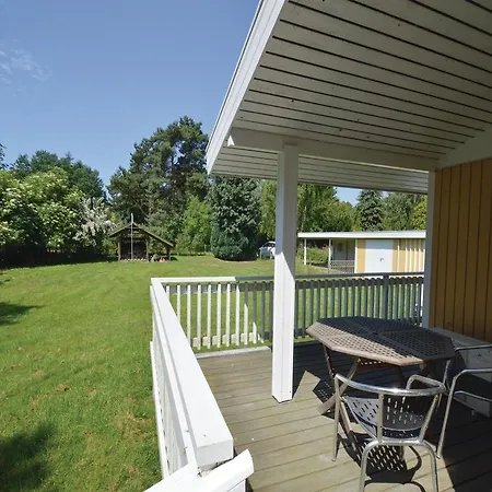 Ferienhaus Three-bedroom Holiday In Prasto *